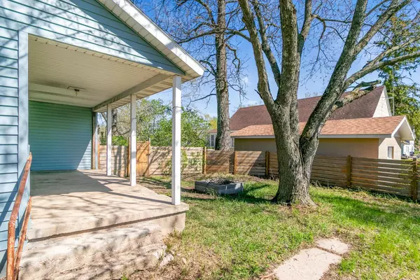 307 S Miller Street, Oxford, WI 53952