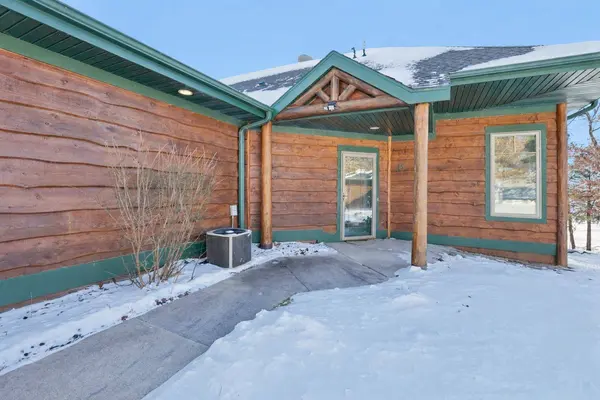 1140 S Gillette Drive #5, Wisconsin Dells, WI 53965