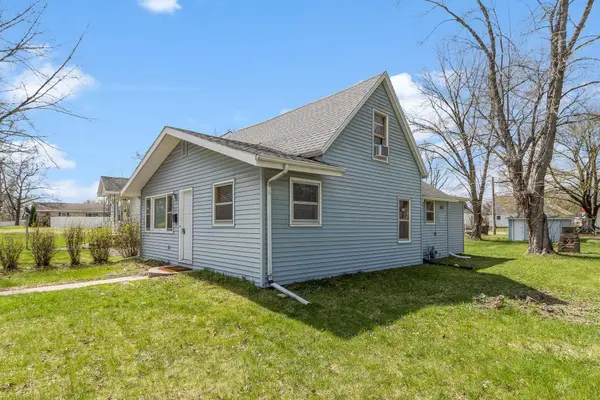 1031 Vine Street, Wisconsin Dells, WI 53965