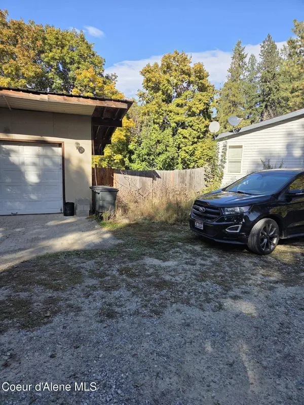 6647 Alderson Lane, Bonners Ferry, ID 83805