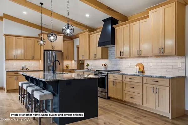 126 Backtrack Rd Rd, Sandpoint, ID 83864