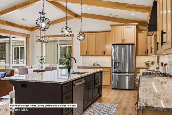 126 Backtrack Rd Rd, Sandpoint, ID 83864