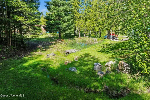 910 Otts Rd, Sagle, ID 83860