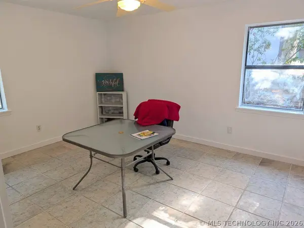 2702 Redbud LN, Kingston, OK 73439