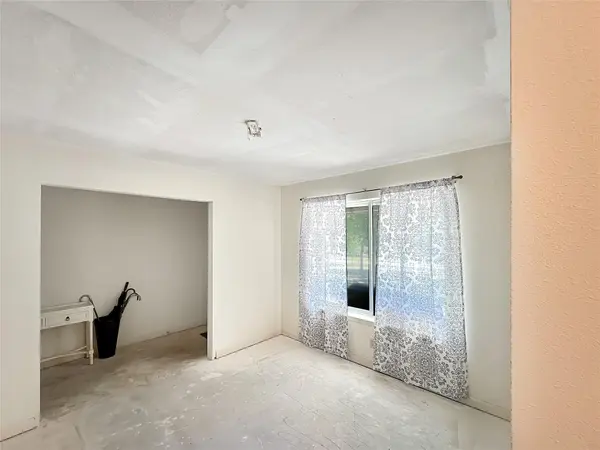 270 Newman Rd, Sherman, TX 75090-3437