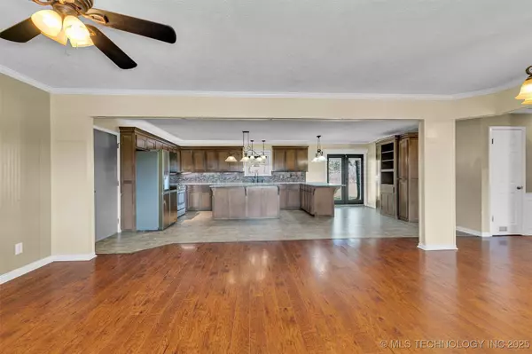 56088 S 580, Twin Oaks, OK 74359