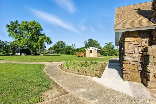 27719 S 610 RD, Bunch, OK 74931