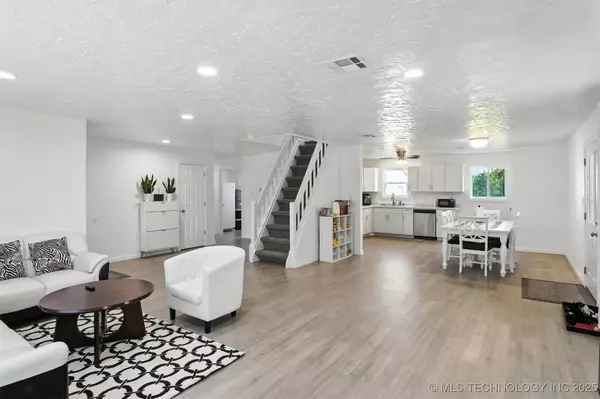 27719 S 610 RD, Bunch, OK 74931