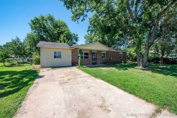 1204 W Hickory, Stilwell, OK 74960