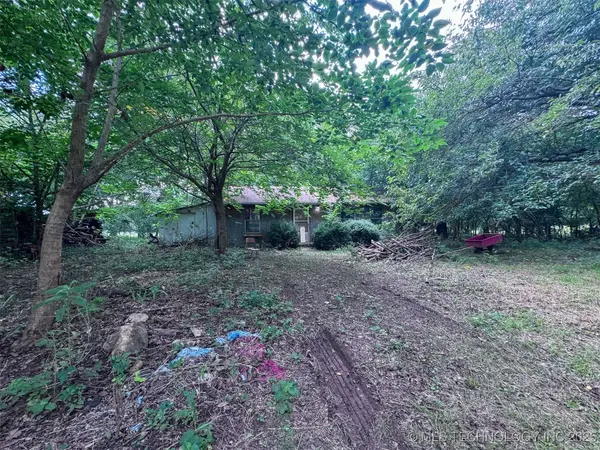 462986 E 830 RD, Stilwell, OK 74960