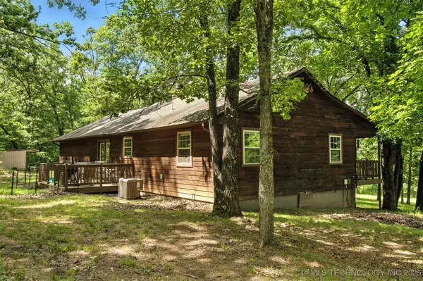 462548 E 635, Proctor, OK 74457