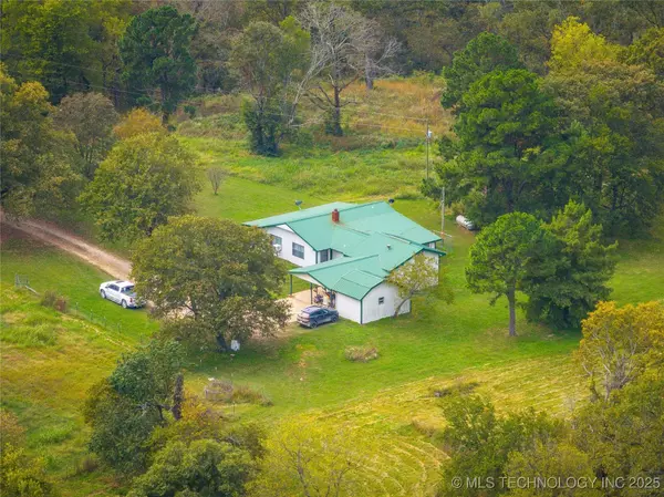 56826 County Road 710 RD, Colcord, OK 74338