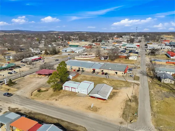 101 W Walnut ST, Stilwell, OK 74960