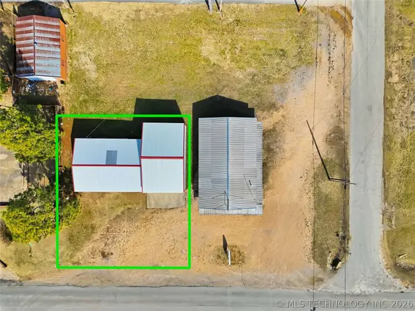 103 W Walnut ST, Stilwell, OK 74960