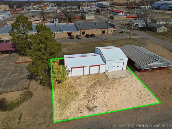 103 W Walnut ST, Stilwell, OK 74960