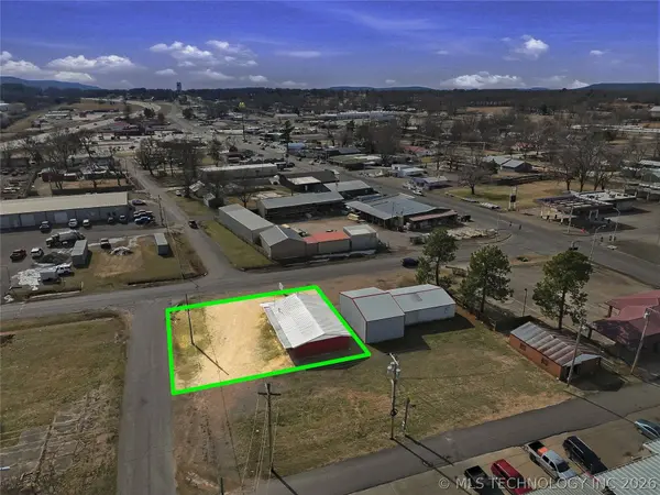 101 W Walnut ST, Stilwell, OK 74960