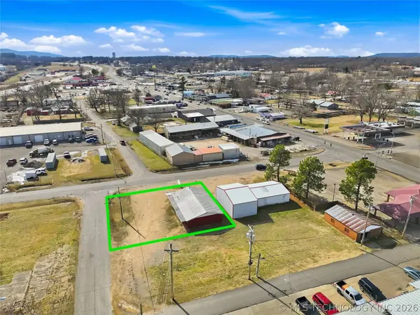 101 W Walnut ST, Stilwell, OK 74960