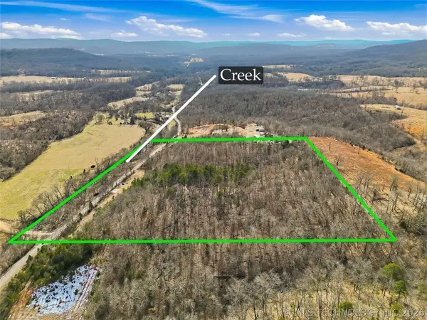 4735 RD, Stilwell, OK 74960