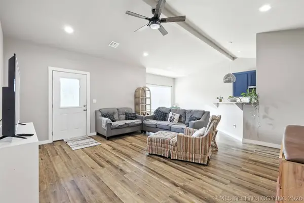 25079 S 519 RD, Park Hill, OK 74451