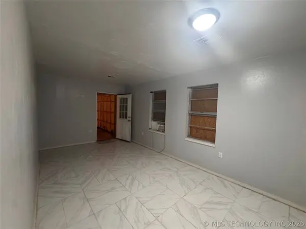 80852 S 4723 RD, Stilwell, OK 74960