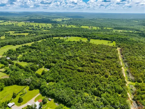 S 4798 RD, Muldrow, OK 74948