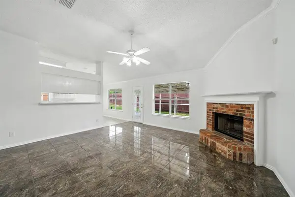 5601 Fairway Circle, Haltom City, TX 76117