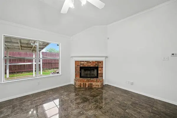 5601 Fairway Circle, Haltom City, TX 76117