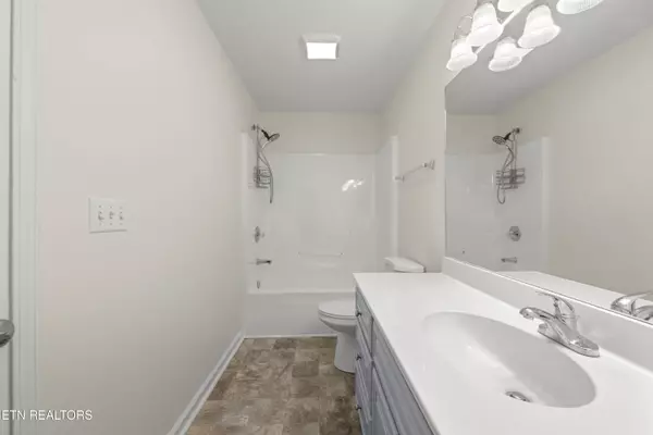 1218 Ernest McMahan Rd, Sevierville, TN 37862