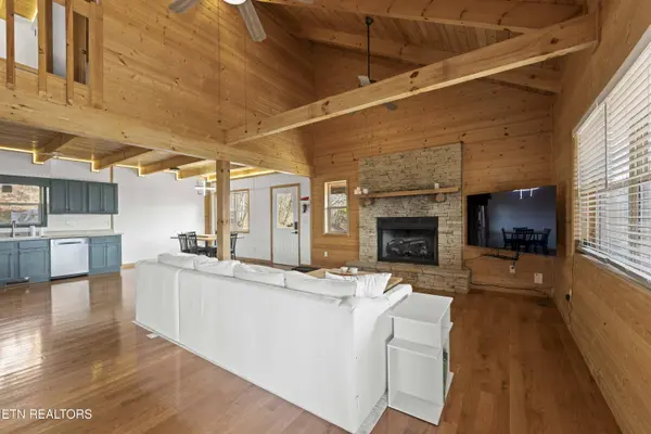 1015 Kizzy Patch WAY, Del Rio, TN 37727