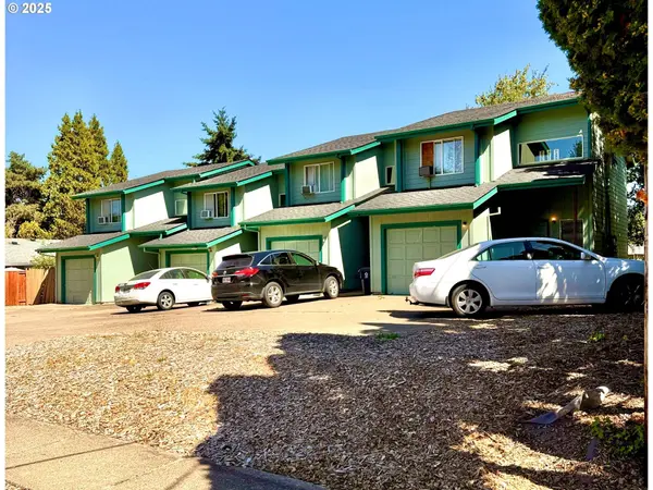 1028 N 3RD ST, Woodburn, OR 97071