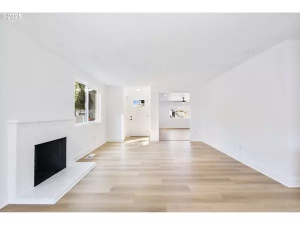 3198 SW 16TH CIR, Gresham, OR 97080