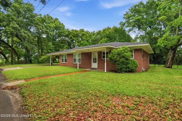 190 Ahern Drive, Biloxi, MS 39530
