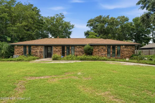 104 S Seashore Avenue, Long Beach, MS 39560