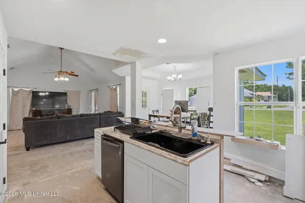 6055 Carlton France Road, Bay Saint Louis, MS 39520