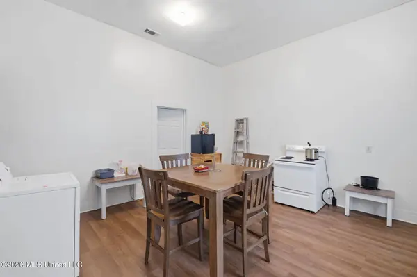 631 Avenue B, Mccomb, MS 39648