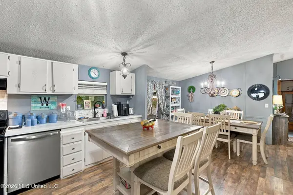 3805 SW Pricedale Drive, Summit, MS 39666