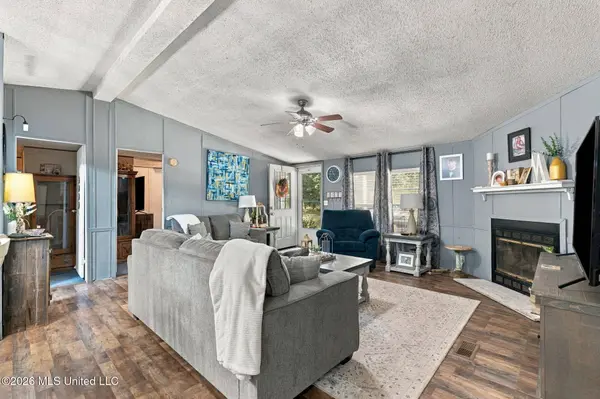 3805 SW Pricedale Drive, Summit, MS 39666
