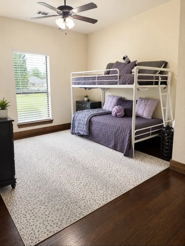 11399 Aerobic Ln, Greenville, TX 75402-3102
