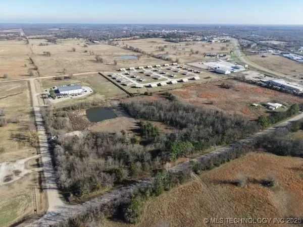 New Airport RD, Hugo, OK 74743