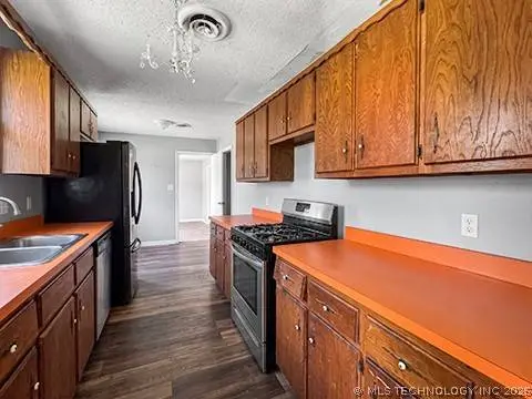 6174 E 83rd ST N, Fort Gibson, OK 74434