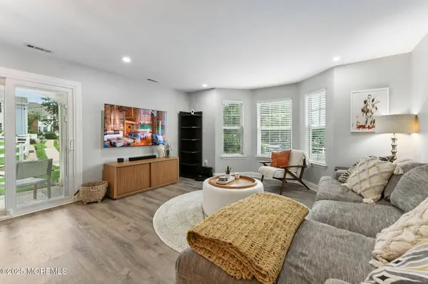 165 Tulip Lane, Freehold, NJ 07728