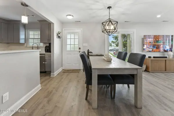 165 Tulip Lane, Freehold, NJ 07728