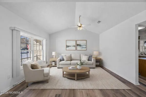 34 Molly Lane, Brick, NJ 08723