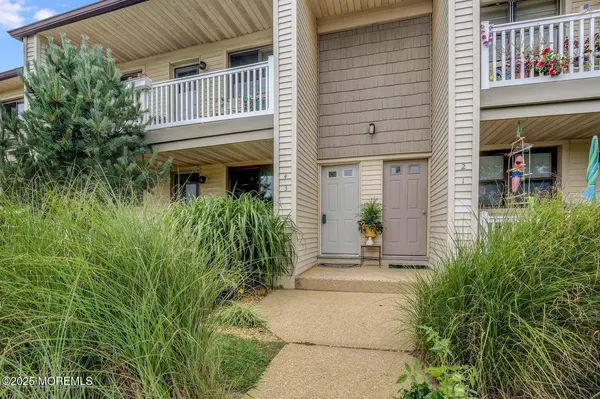 3 Wharfside Drive, Monmouth Beach, NJ 07750