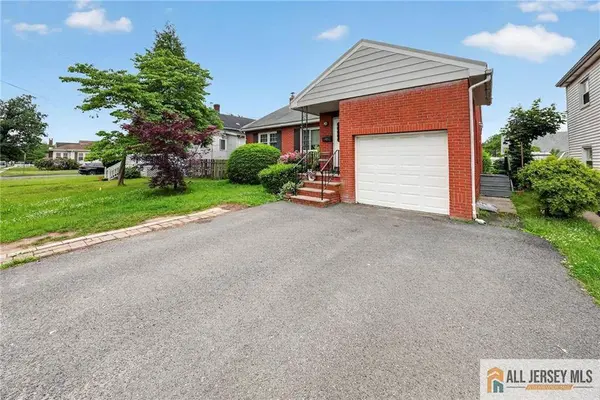 42 Plainfield AVE, Edison, NJ 08817