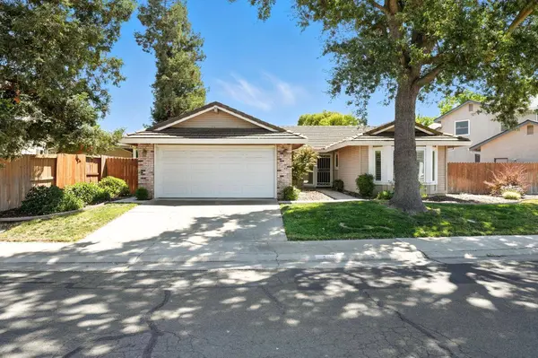 5806 Laguna Trail WAY, Elk Grove, CA 95758