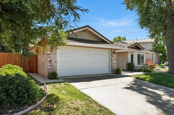 5806 Laguna Trail WAY, Elk Grove, CA 95758