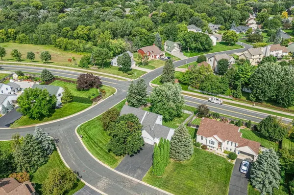 711 Stonebridge CIR, Eagan, MN 55123