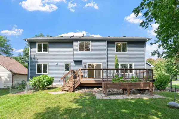 7090 Gardenia CT, Apple Valley, MN 55124