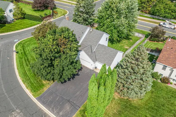 711 Stonebridge CIR, Eagan, MN 55123